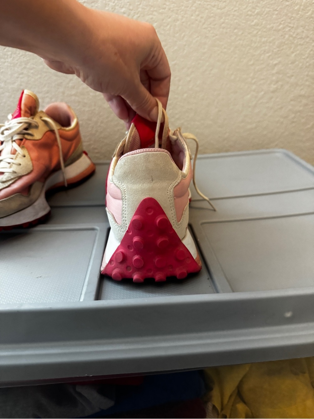 New Balance Figs - Picture 6 of 8